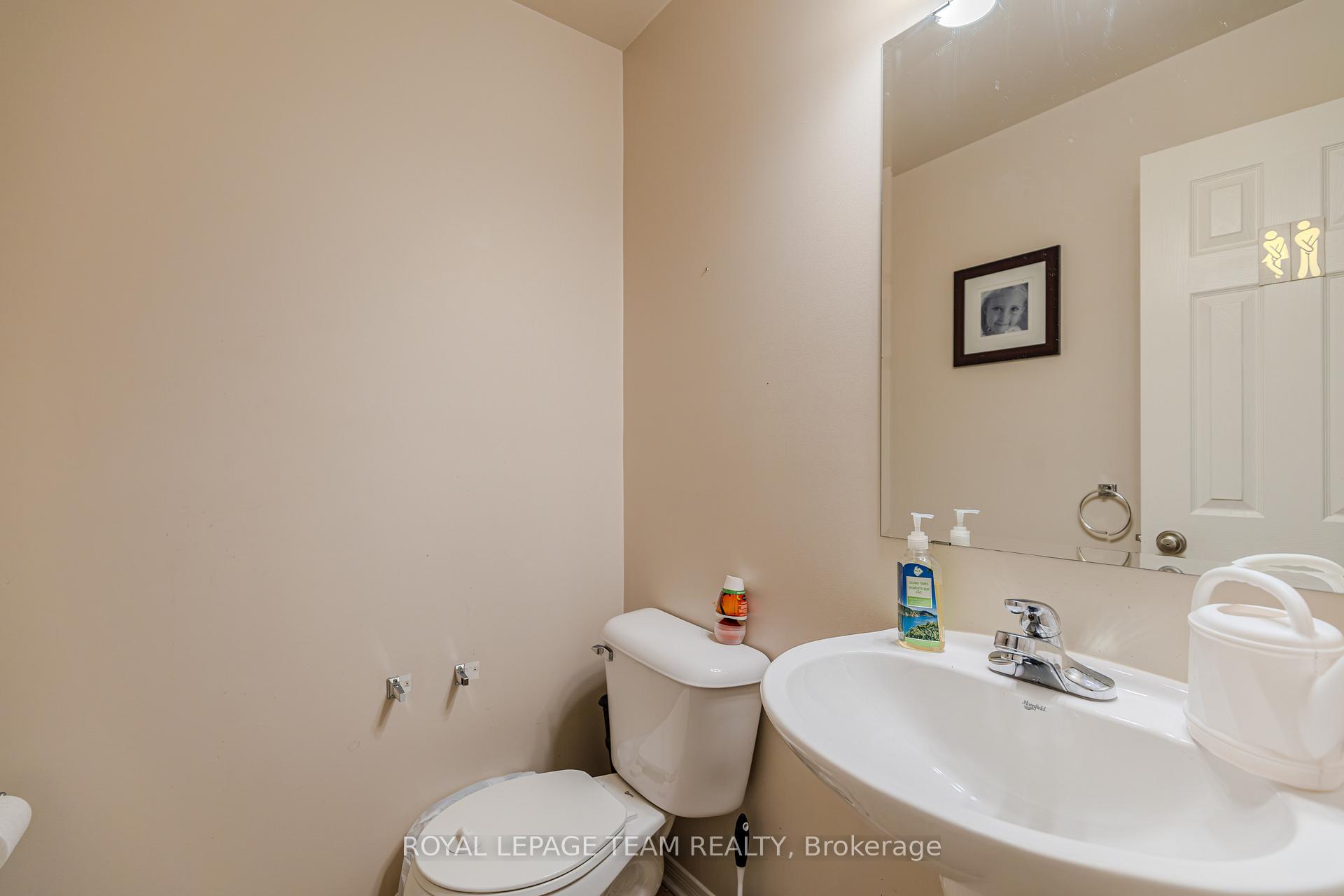 Photo 5 of 316 Bryarton Street, Ottawa, Chapel Hill — HOMEH