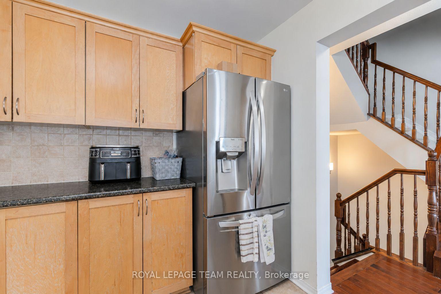 Photo 13 of 316 Bryarton Street, Ottawa, Chapel Hill — HOMEH