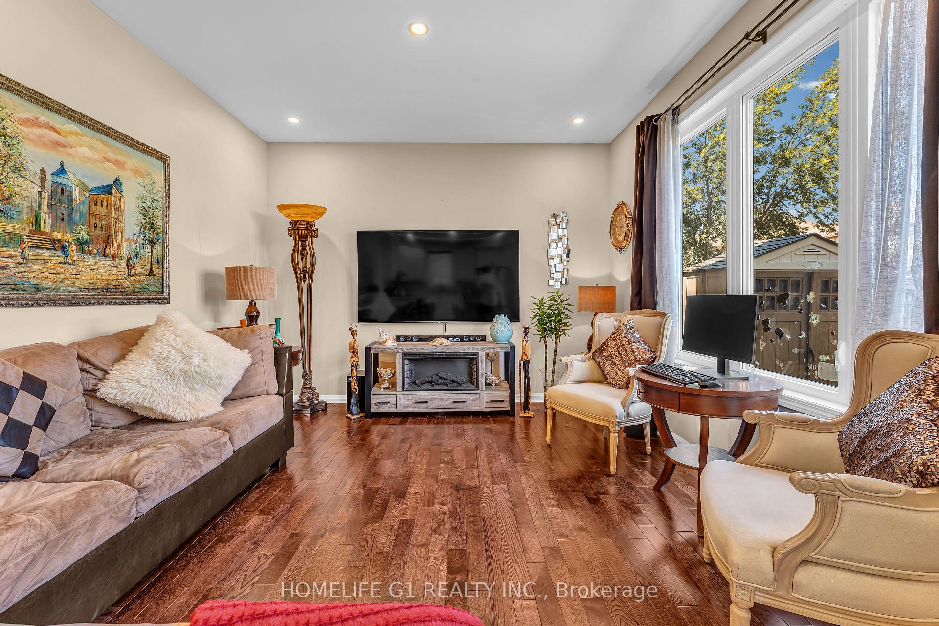 Photo 14 of 889 Challinor Terrace, Milton, Harrison — HOMEH