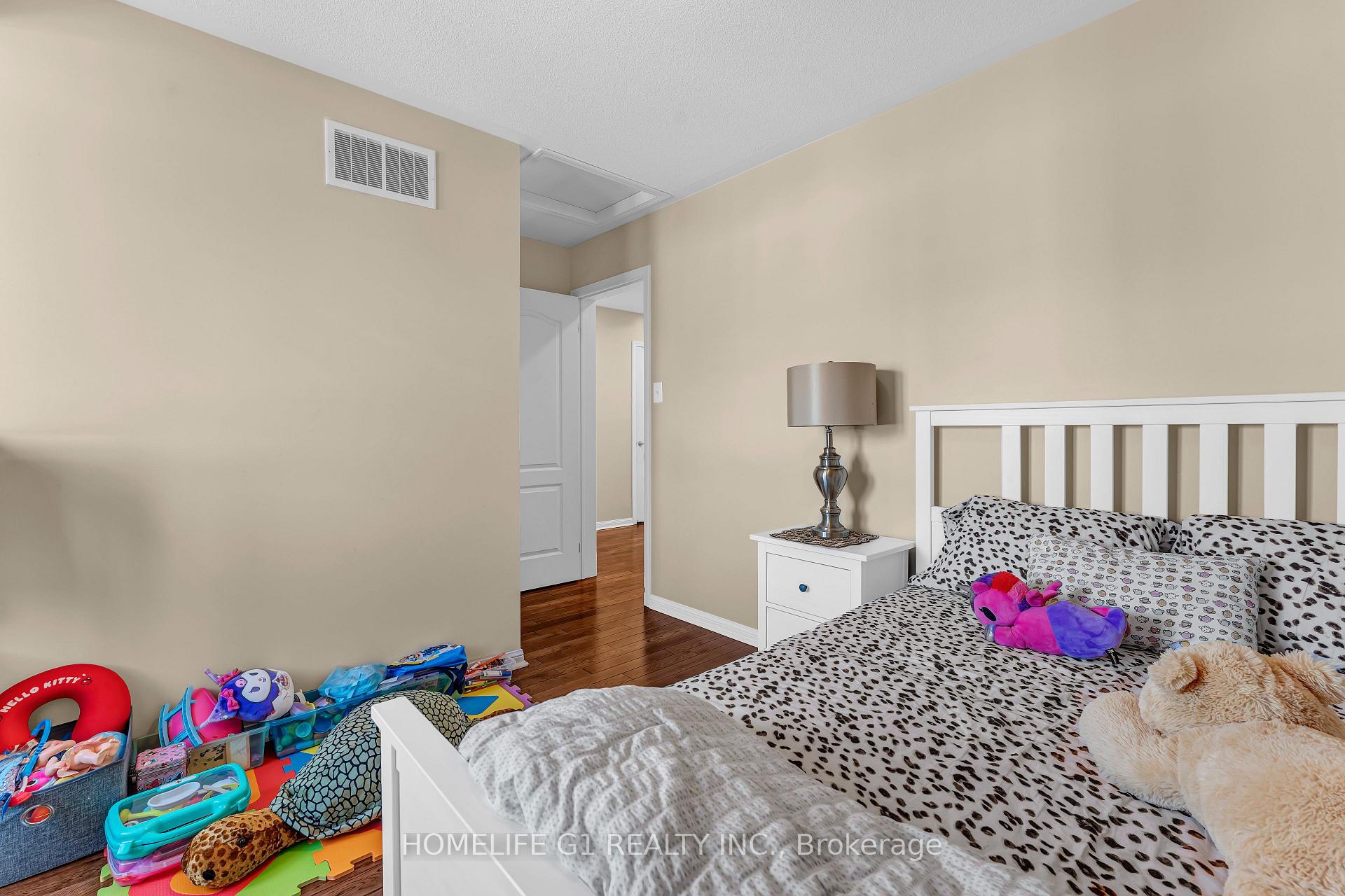 Photo 23 of 889 Challinor Terrace, Milton, Harrison — HOMEH