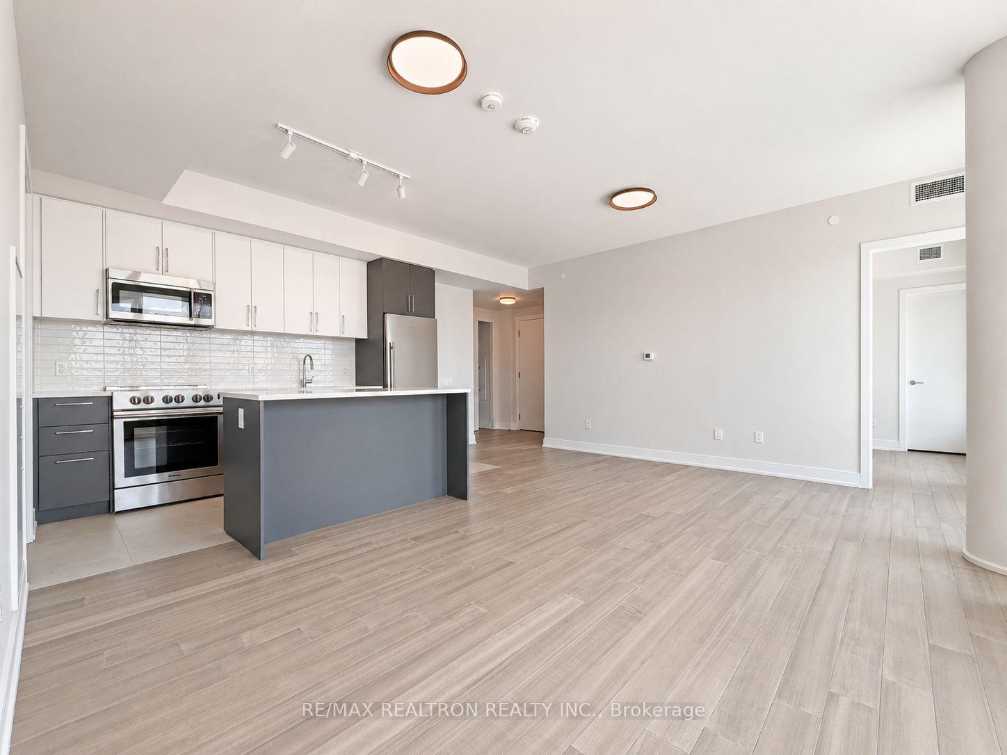 Photo 3 of Unit 1001, 664 Spadina Avenue, Toronto, University — HOMEH