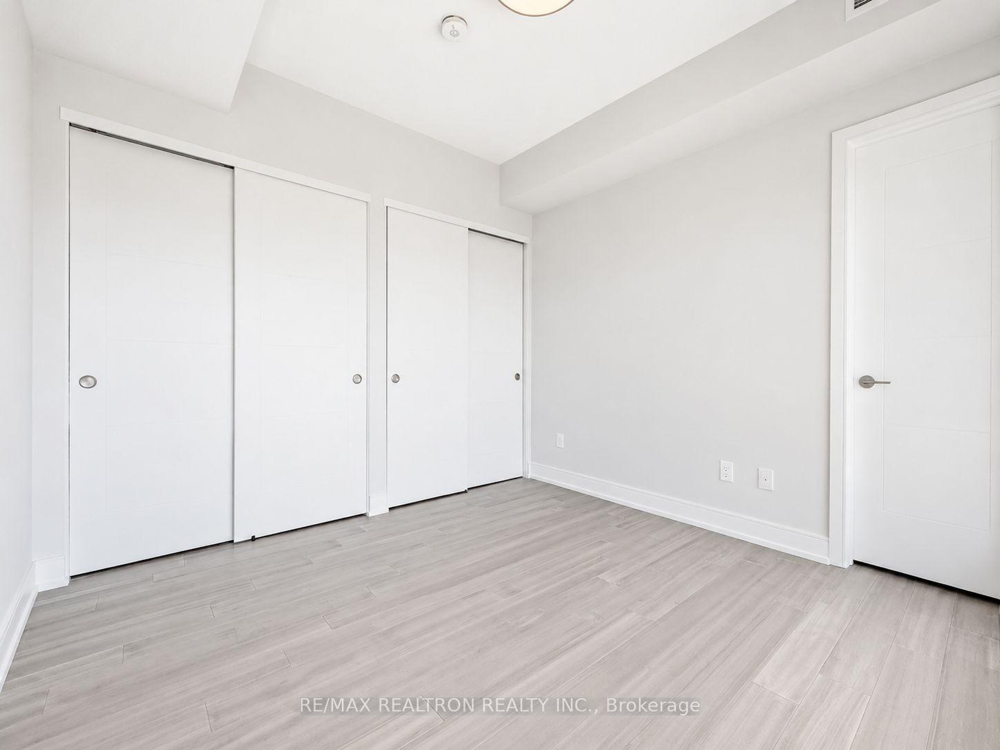 Photo 12 of Unit 1001, 664 Spadina Avenue, Toronto, University — HOMEH