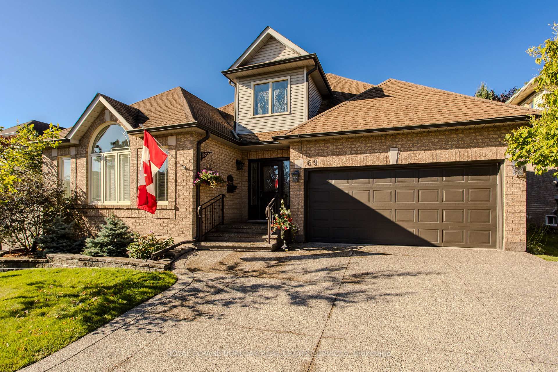 Photo 2 of Unit 69, 1150 Skyview Drive, Burlington, Tyandaga — HOMEH