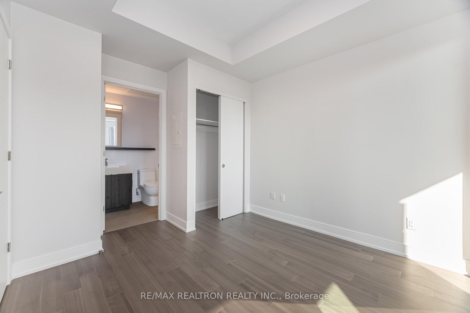 Photo 12 of Unit 704, 664 Spadina Avenue, Toronto, University — HOMEH