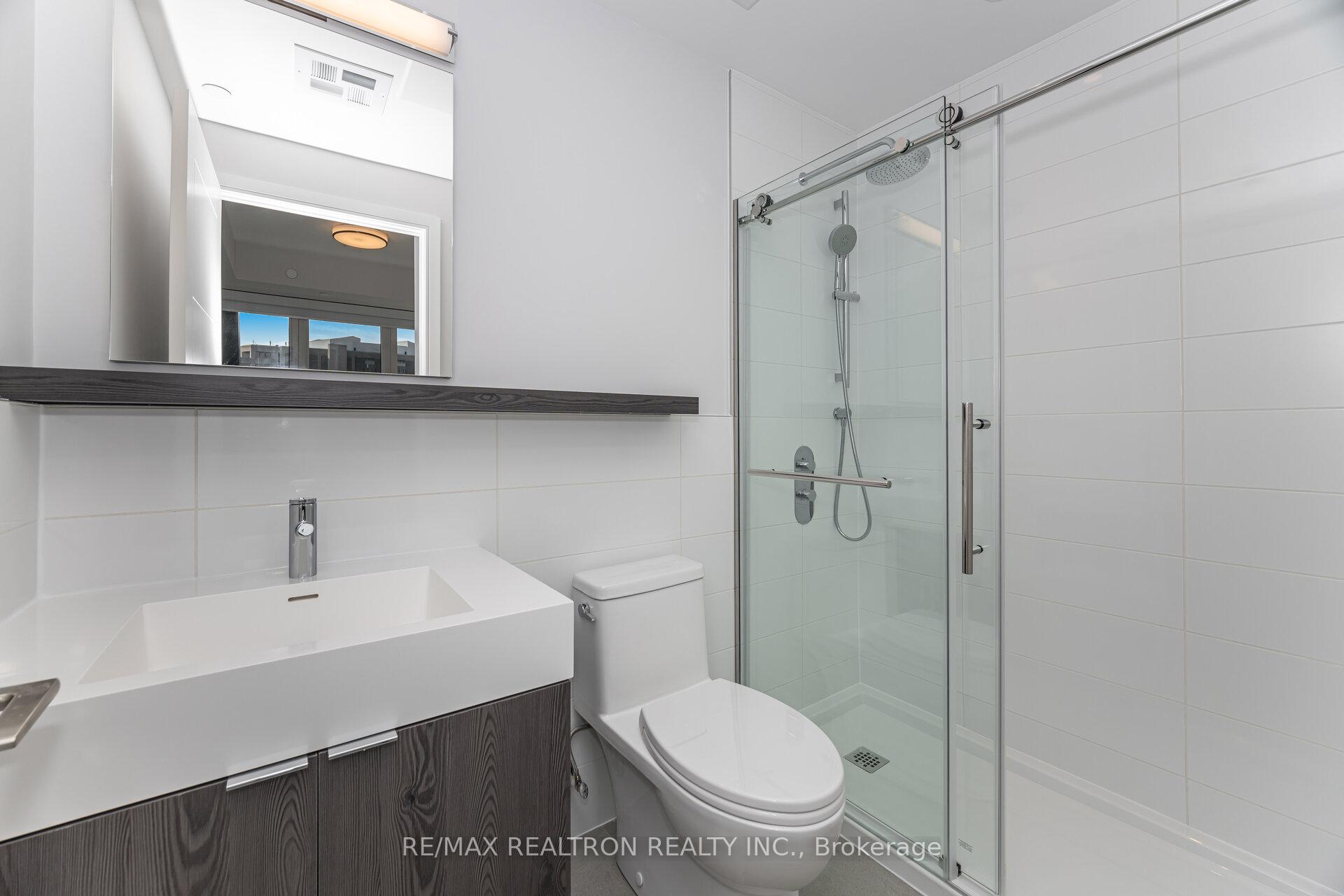 Photo 13 of Unit 704, 664 Spadina Avenue, Toronto, University — HOMEH