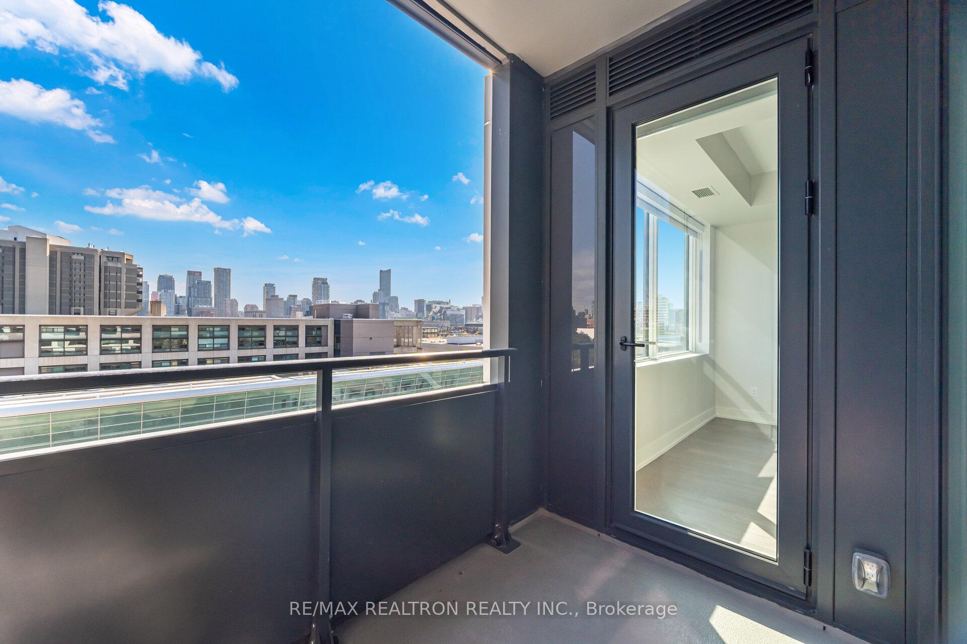 Photo 20 of Unit 704, 664 Spadina Avenue, Toronto, University — HOMEH