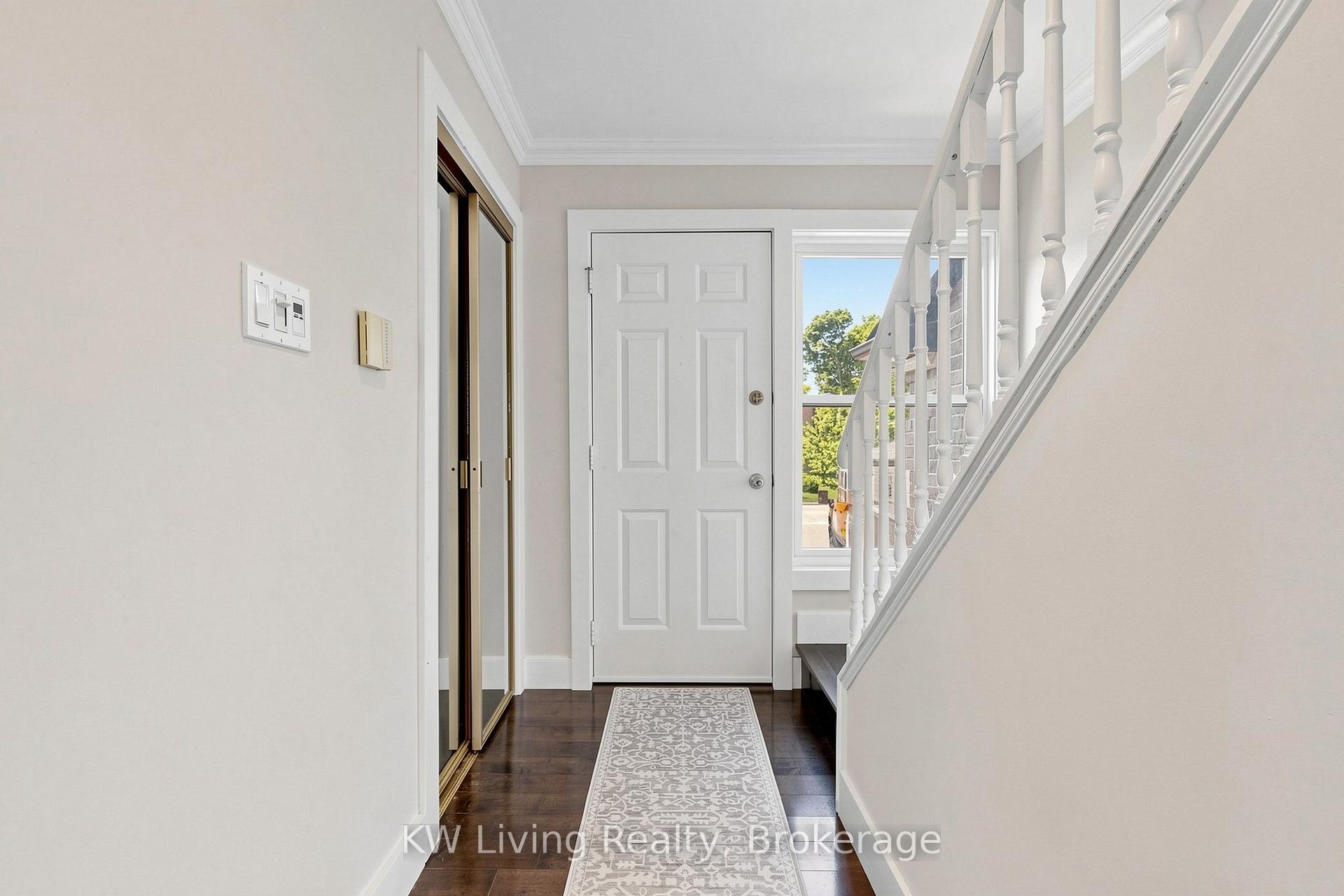 Photo 3 of 19 Sarah Jane Court, Markham, Bullock — HOMEH