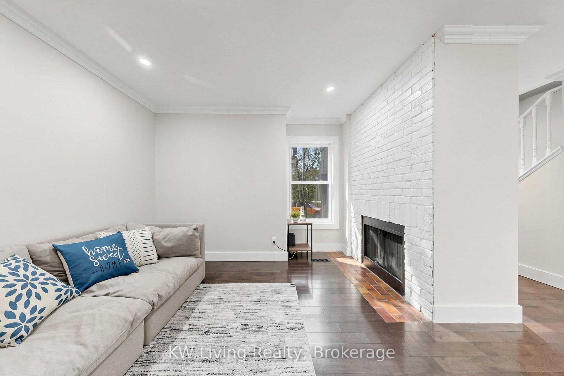 Photo 4 of 19 Sarah Jane Court, Markham, Bullock — HOMEH