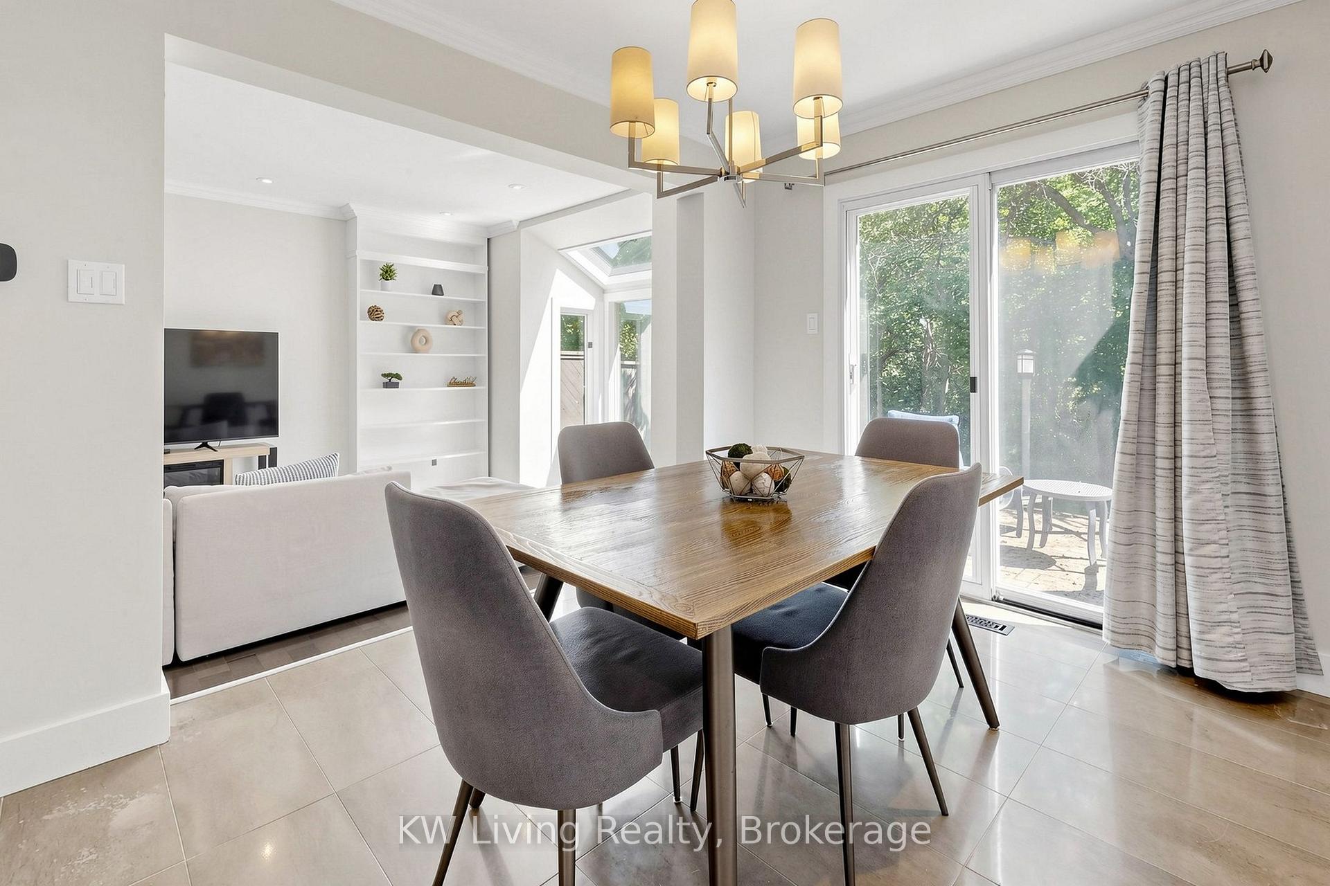 Photo 9 of 19 Sarah Jane Court, Markham, Bullock — HOMEH