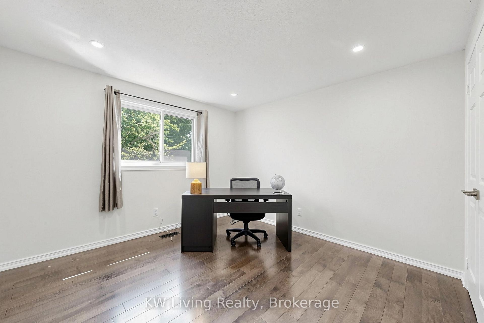 Photo 18 of 19 Sarah Jane Court, Markham, Bullock — HOMEH