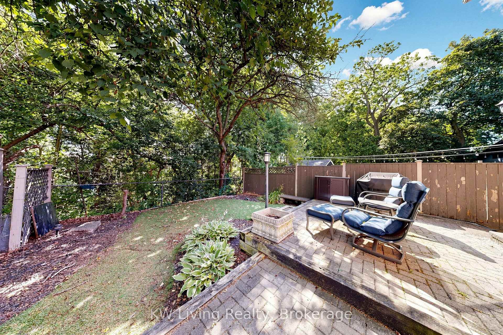 Photo 23 of 19 Sarah Jane Court, Markham, Bullock — HOMEH