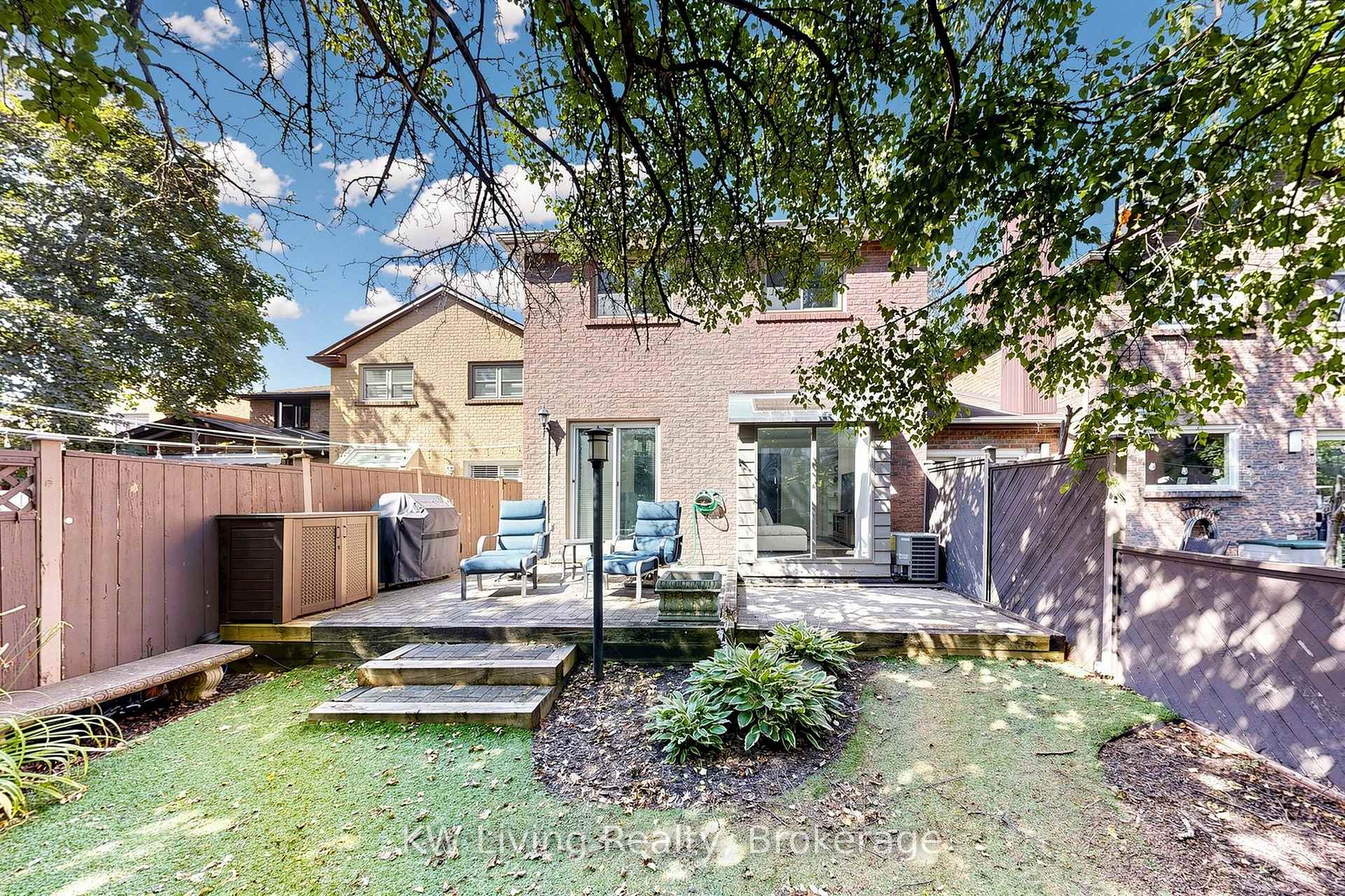 Photo 24 of 19 Sarah Jane Court, Markham, Bullock — HOMEH