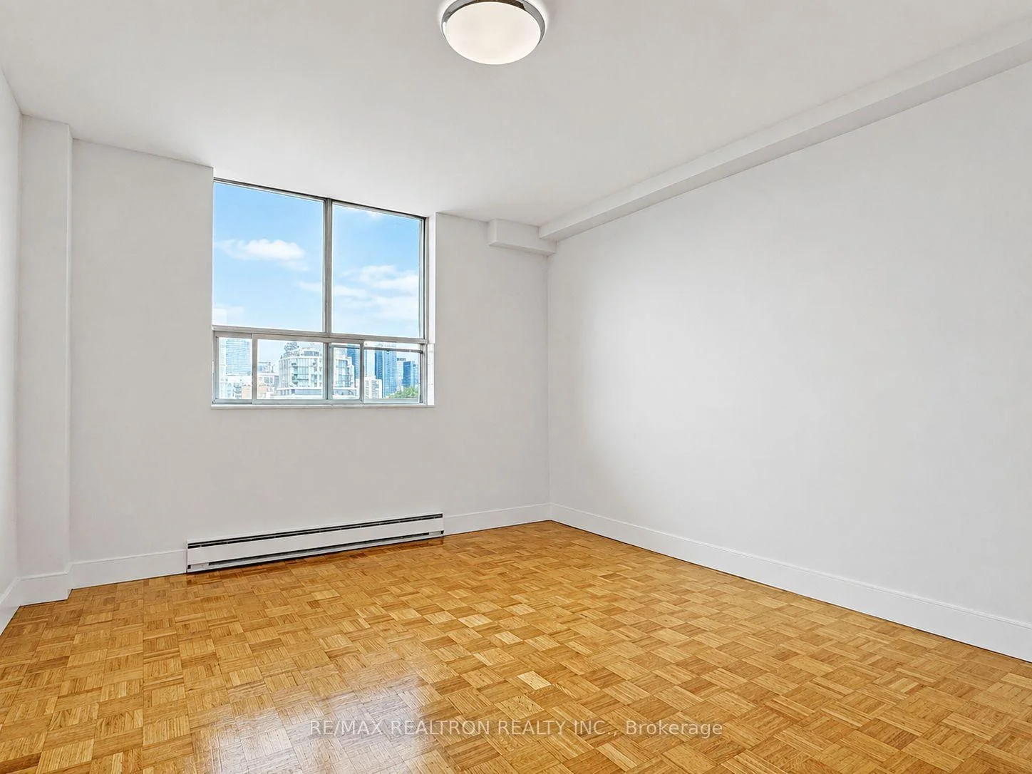Photo 20 of Unit 701, 525 Eglinton Avenue E, Toronto, Mount Pleasant East — HOMEH