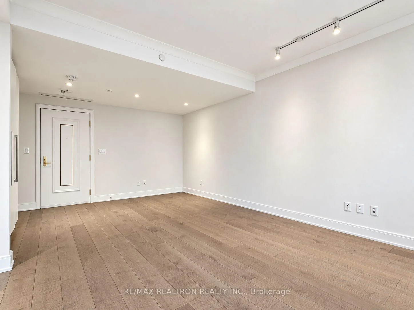 Photo 21 of Unit 701, 525 Eglinton Avenue E, Toronto, Mount Pleasant East — HOMEH