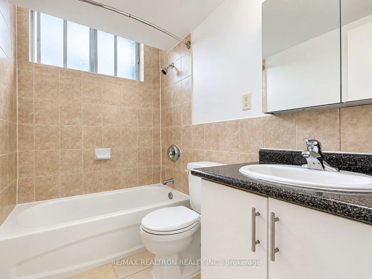 Photo 24 of Unit 701, 525 Eglinton Avenue E, Toronto, Mount Pleasant East — HOMEH