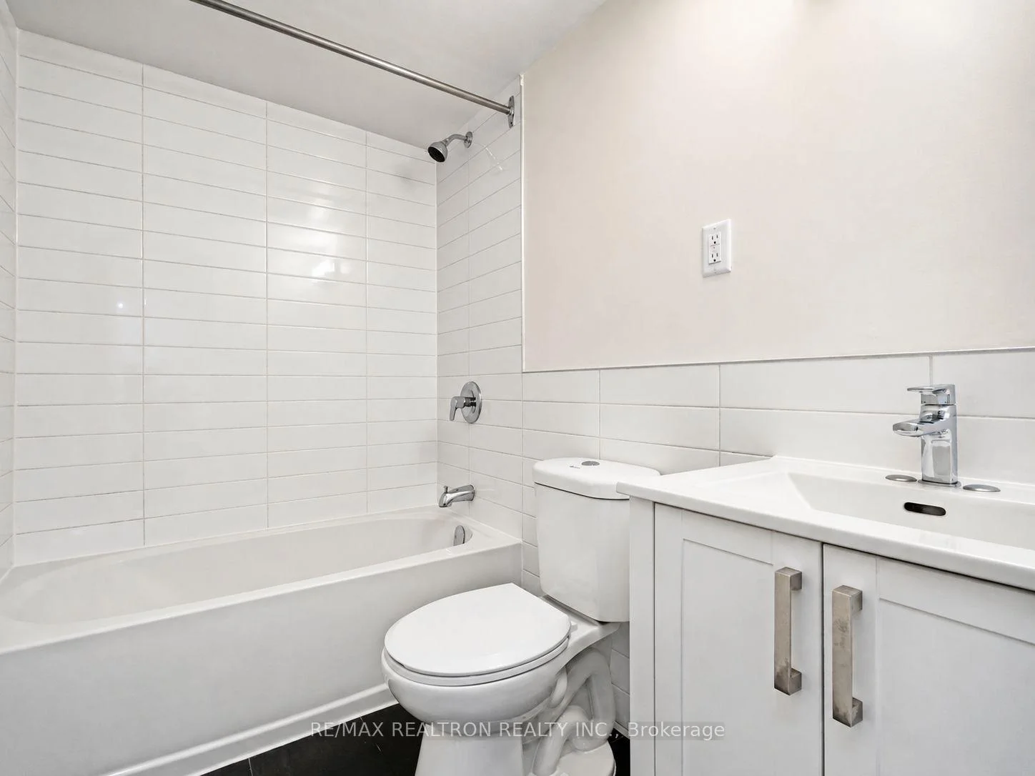 Photo 25 of Unit 701, 525 Eglinton Avenue E, Toronto, Mount Pleasant East — HOMEH