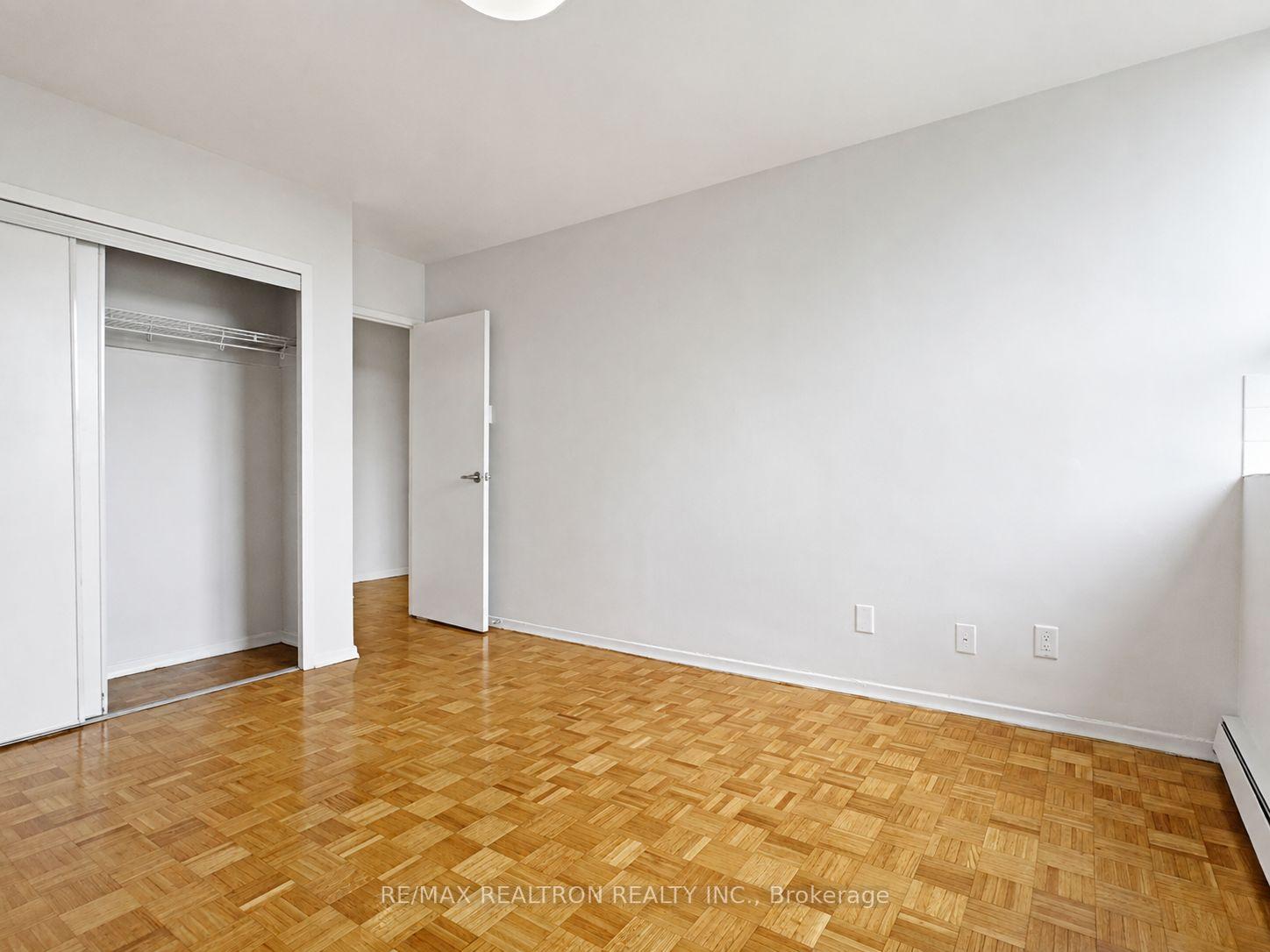 Photo 13 of Unit 804, 525 Eglinton Avenue E, Toronto, Mount Pleasant East — HOMEH
