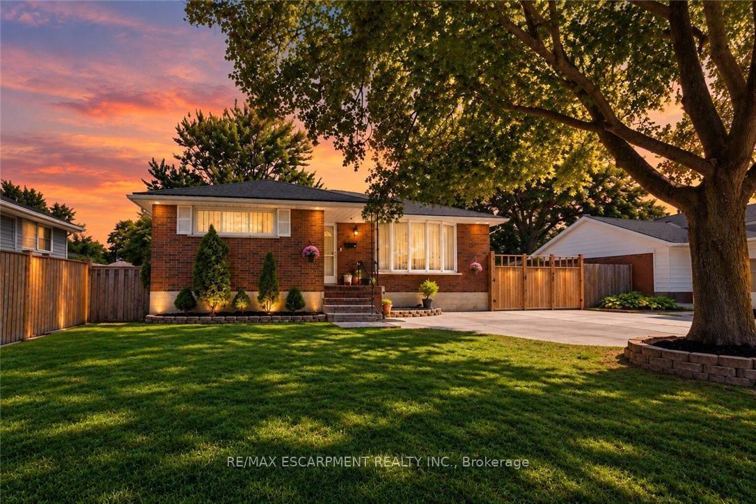 Photo 1 of 33 Bellingham Drive, Hamilton, Lawfield — HOMEH