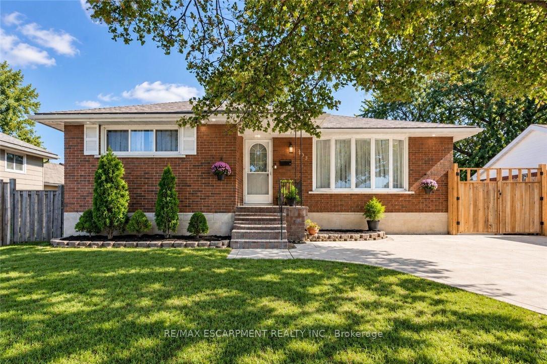 Photo 2 of 33 Bellingham Drive, Hamilton, Lawfield — HOMEH