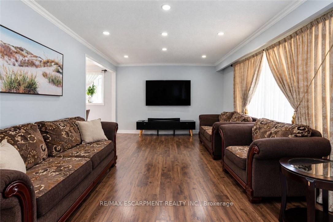 Photo 10 of 33 Bellingham Drive, Hamilton, Lawfield — HOMEH