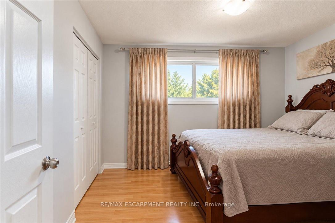 Photo 26 of 33 Bellingham Drive, Hamilton, Lawfield — HOMEH