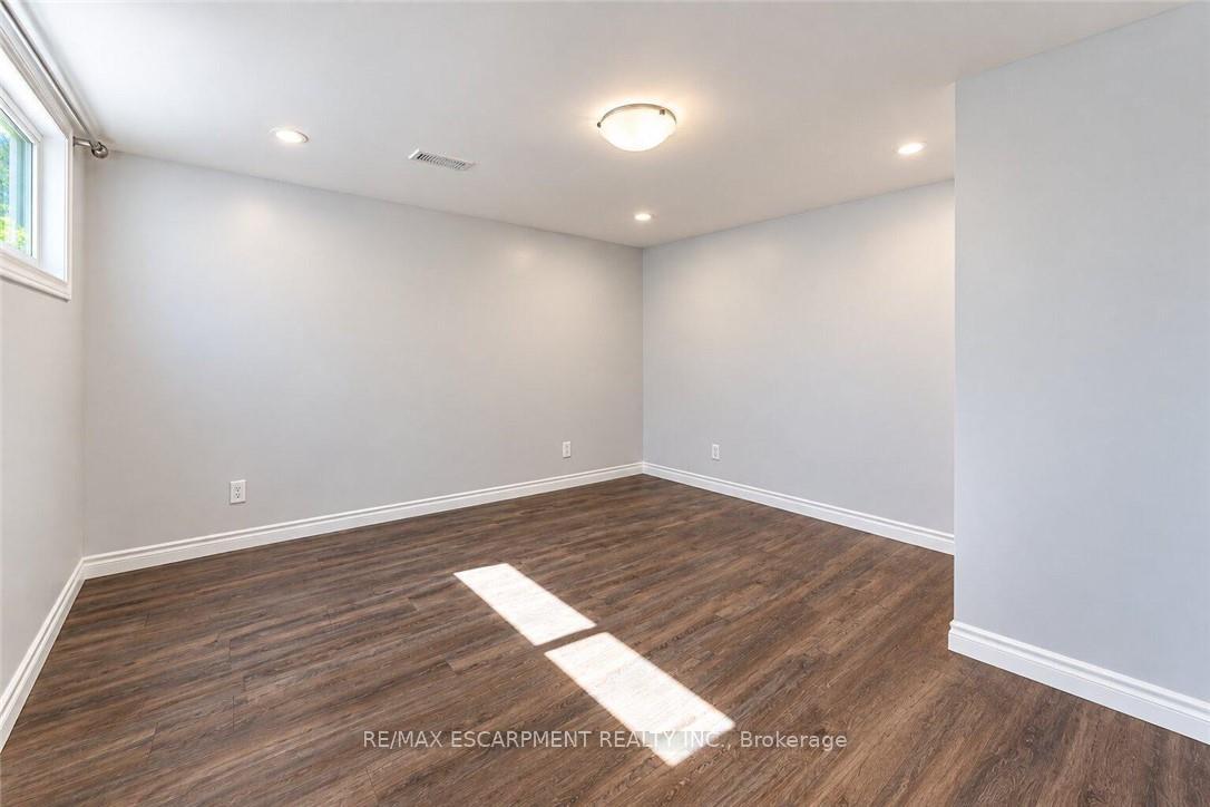 Photo 30 of 33 Bellingham Drive, Hamilton, Lawfield — HOMEH