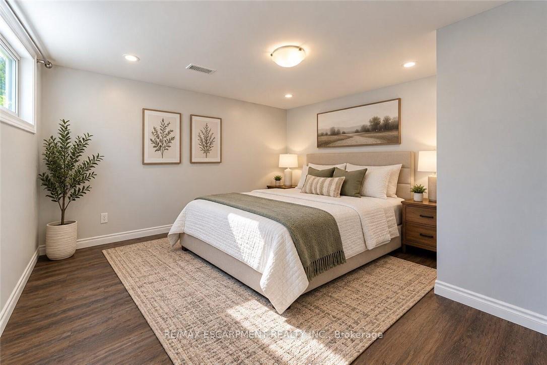 Photo 32 of 33 Bellingham Drive, Hamilton, Lawfield — HOMEH