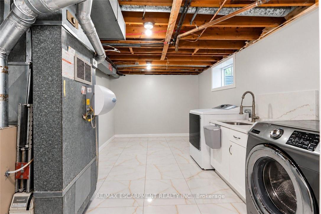 Photo 36 of 33 Bellingham Drive, Hamilton, Lawfield — HOMEH
