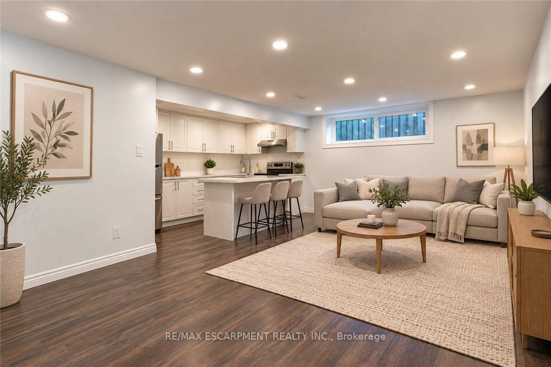 Photo 38 of 33 Bellingham Drive, Hamilton, Lawfield — HOMEH