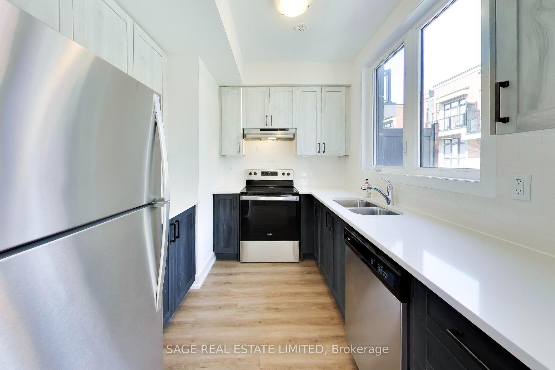Photo 9 of Unit 7, 6 Sayers Lane, Richmond Hill, Oak Ridges — HOMEH