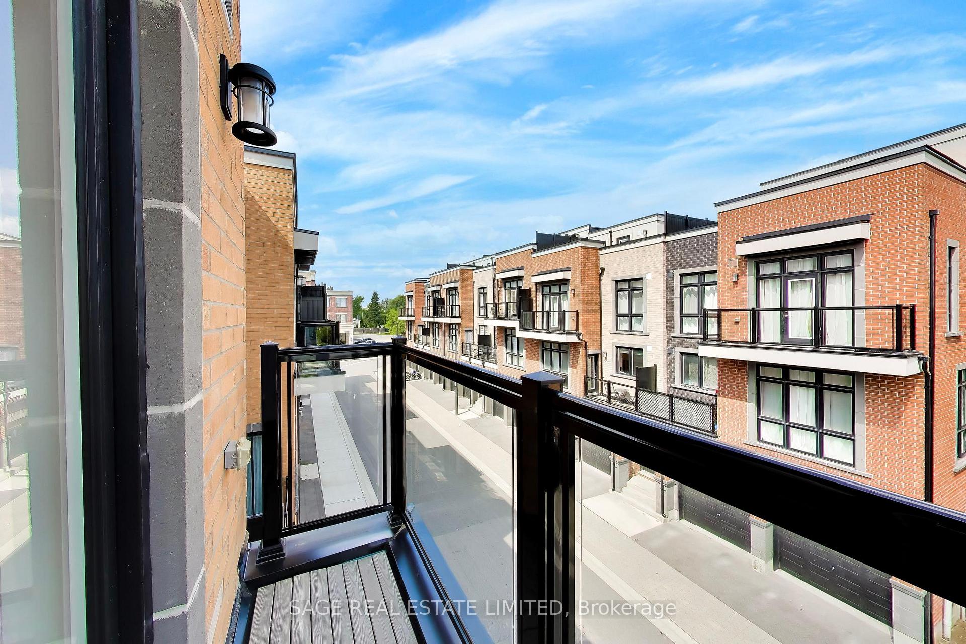 Photo 19 of Unit 7, 6 Sayers Lane, Richmond Hill, Oak Ridges — HOMEH