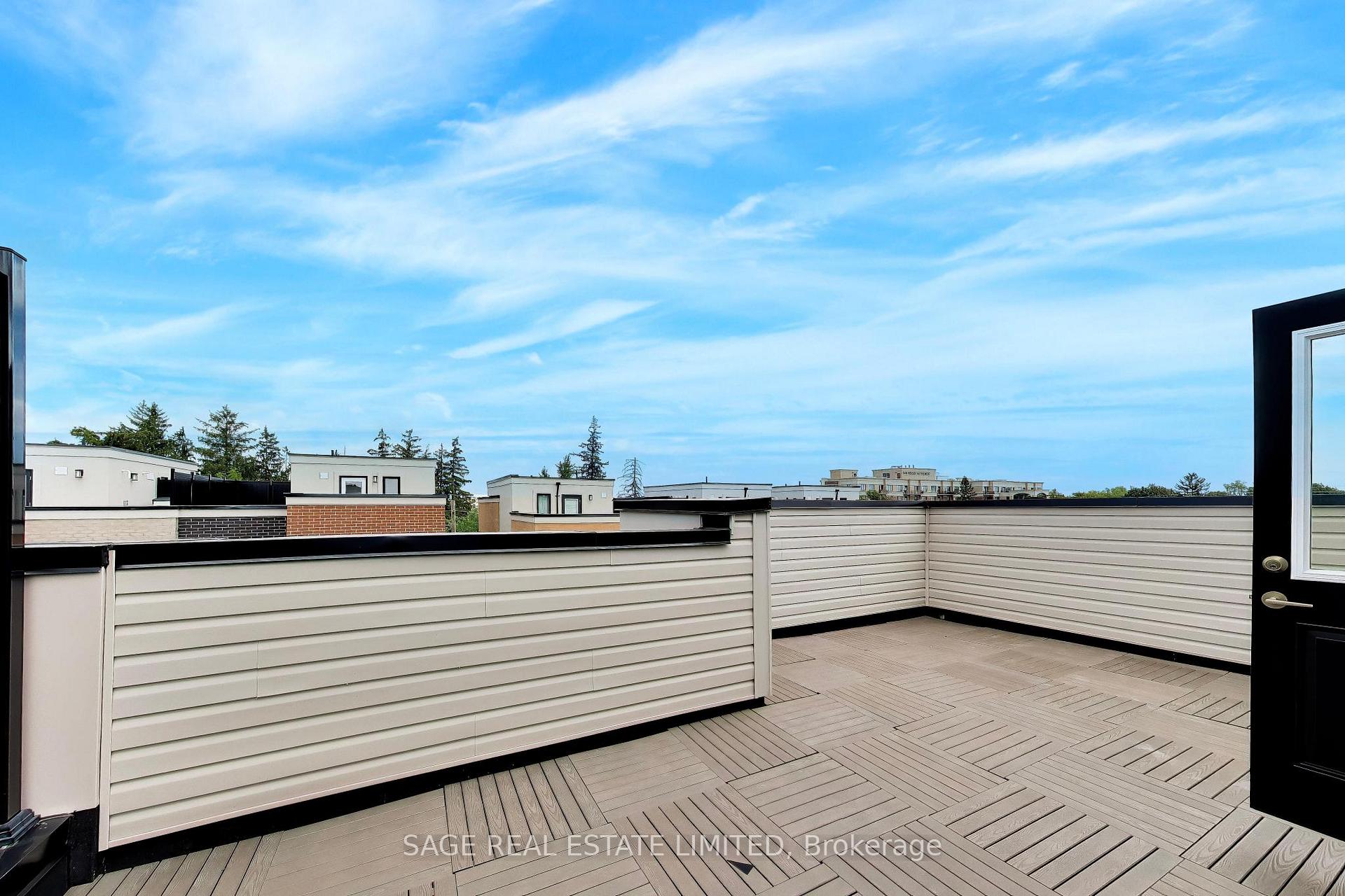 Photo 28 of Unit 7, 6 Sayers Lane, Richmond Hill, Oak Ridges — HOMEH