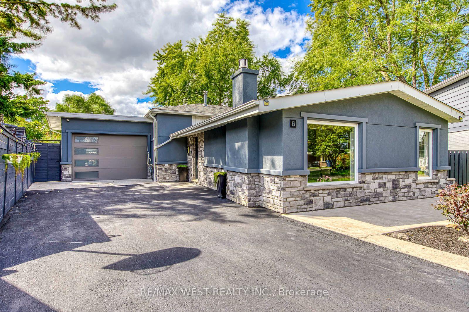 Photo 3 of 6 Millview Court, Etobicoke, West Humber-Clairville — HOMEH
