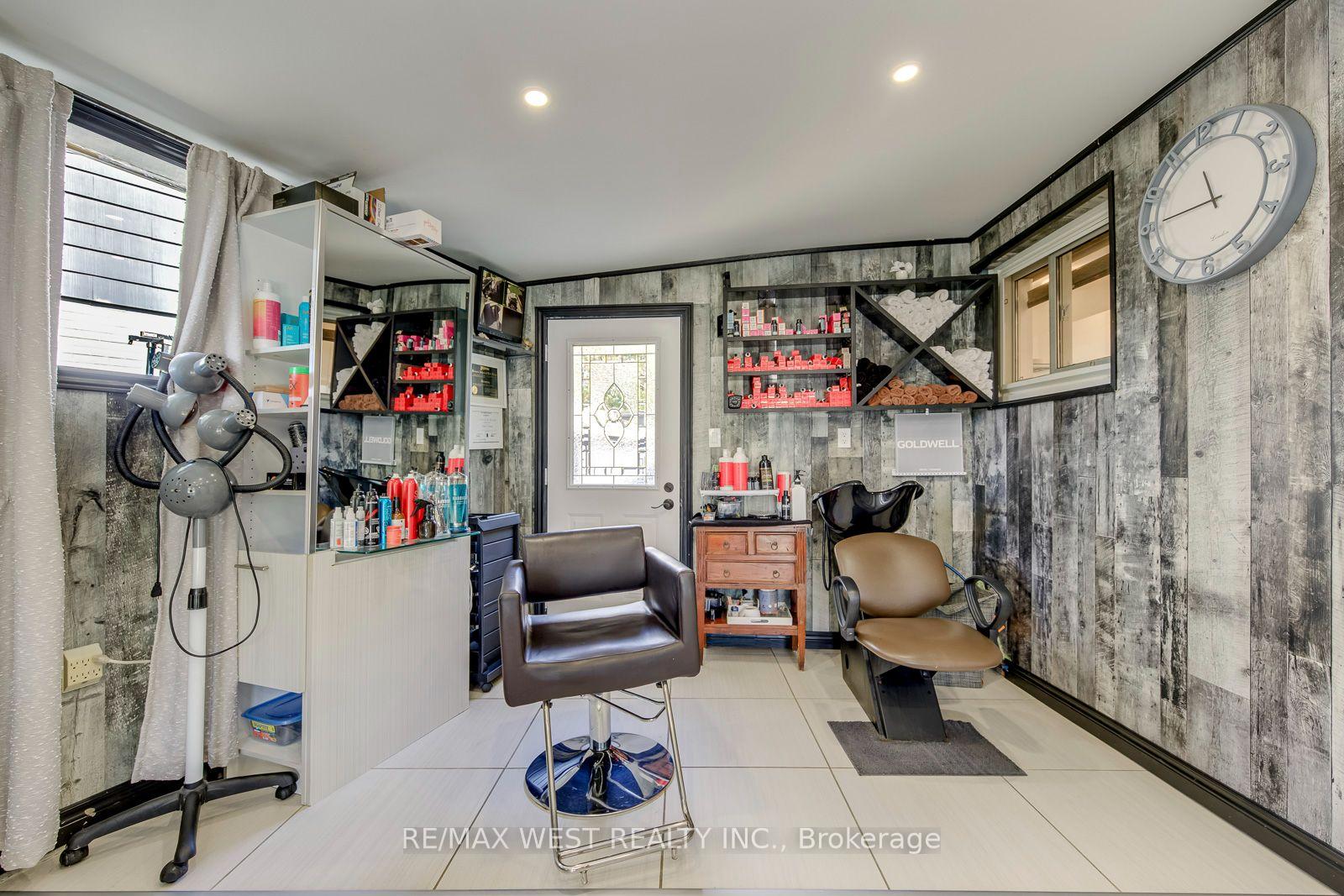 Photo 24 of 6 Millview Court, Etobicoke, West Humber-Clairville — HOMEH
