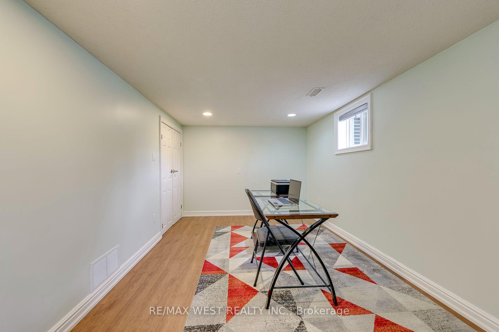 Photo 38 of 6 Millview Court, Etobicoke, West Humber-Clairville — HOMEH
