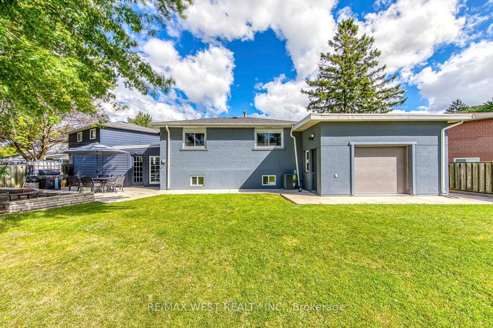 Photo 46 of 6 Millview Court, Etobicoke, West Humber-Clairville — HOMEH
