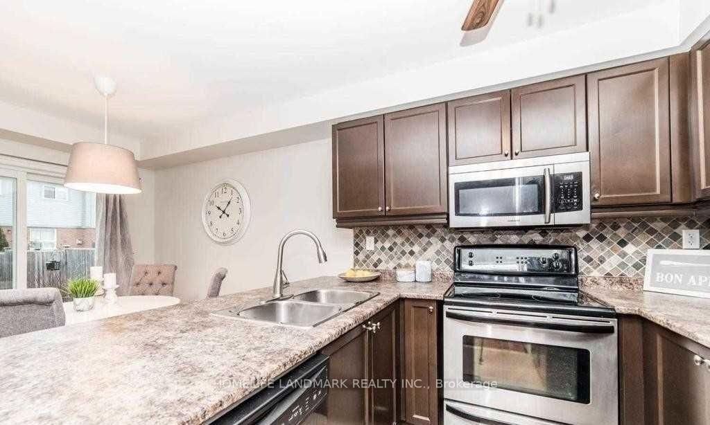 Photo 6 of 198 Swindells Street, Clarington, Bowmanville — HOMEH