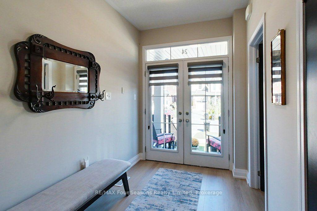 Photo 3 of 24 Barfoot Street, Collingwood — HOMEH