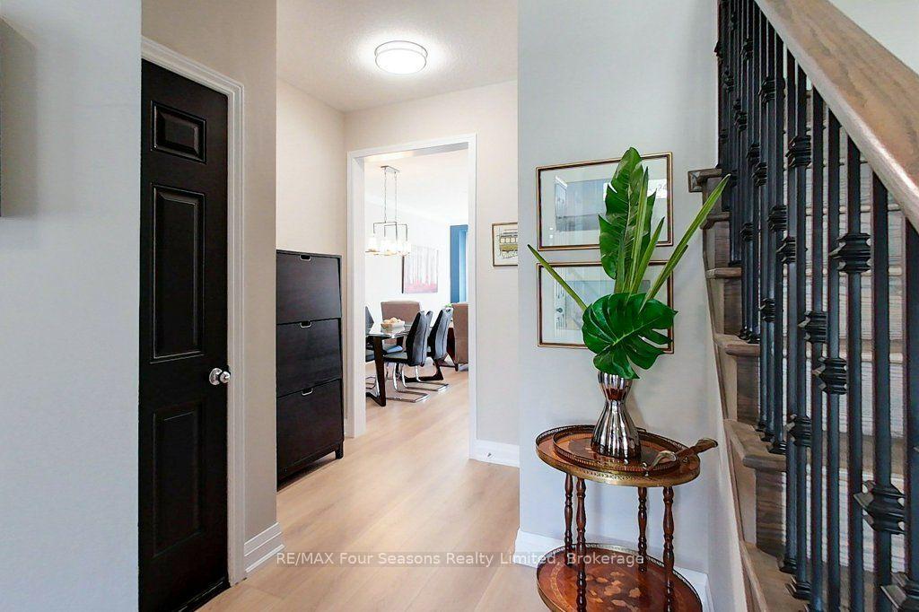 Photo 5 of 24 Barfoot Street, Collingwood — HOMEH