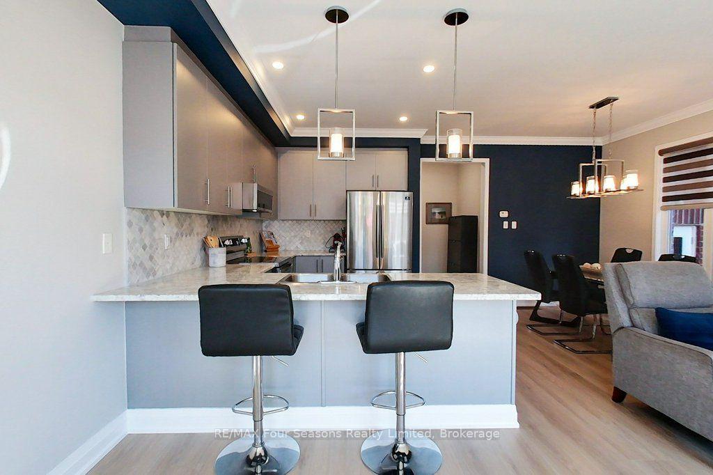 Photo 7 of 24 Barfoot Street, Collingwood — HOMEH