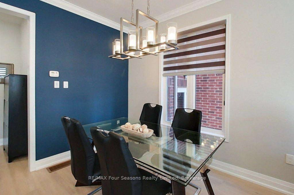Photo 11 of 24 Barfoot Street, Collingwood — HOMEH