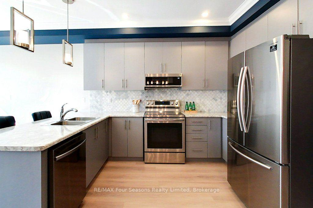 Photo 13 of 24 Barfoot Street, Collingwood — HOMEH
