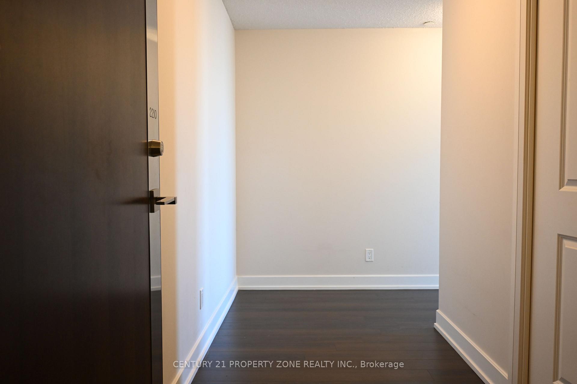 Photo 3 of Unit 2210, 6 Eva Road, Etobicoke, Markland Wood — HOMEH