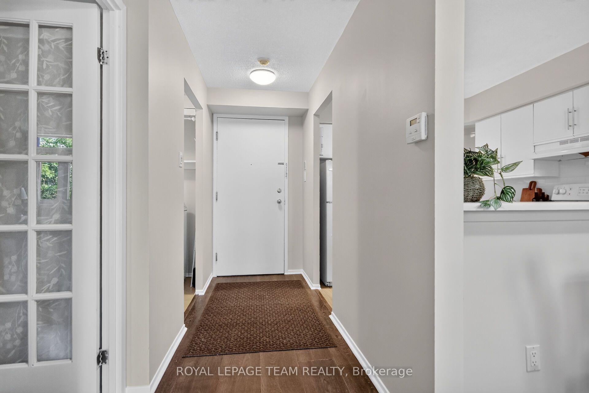 Photo 6 of Unit 404, 1025 Grenon Avenue, Ottawa, Fairfield Heights — HOMEH