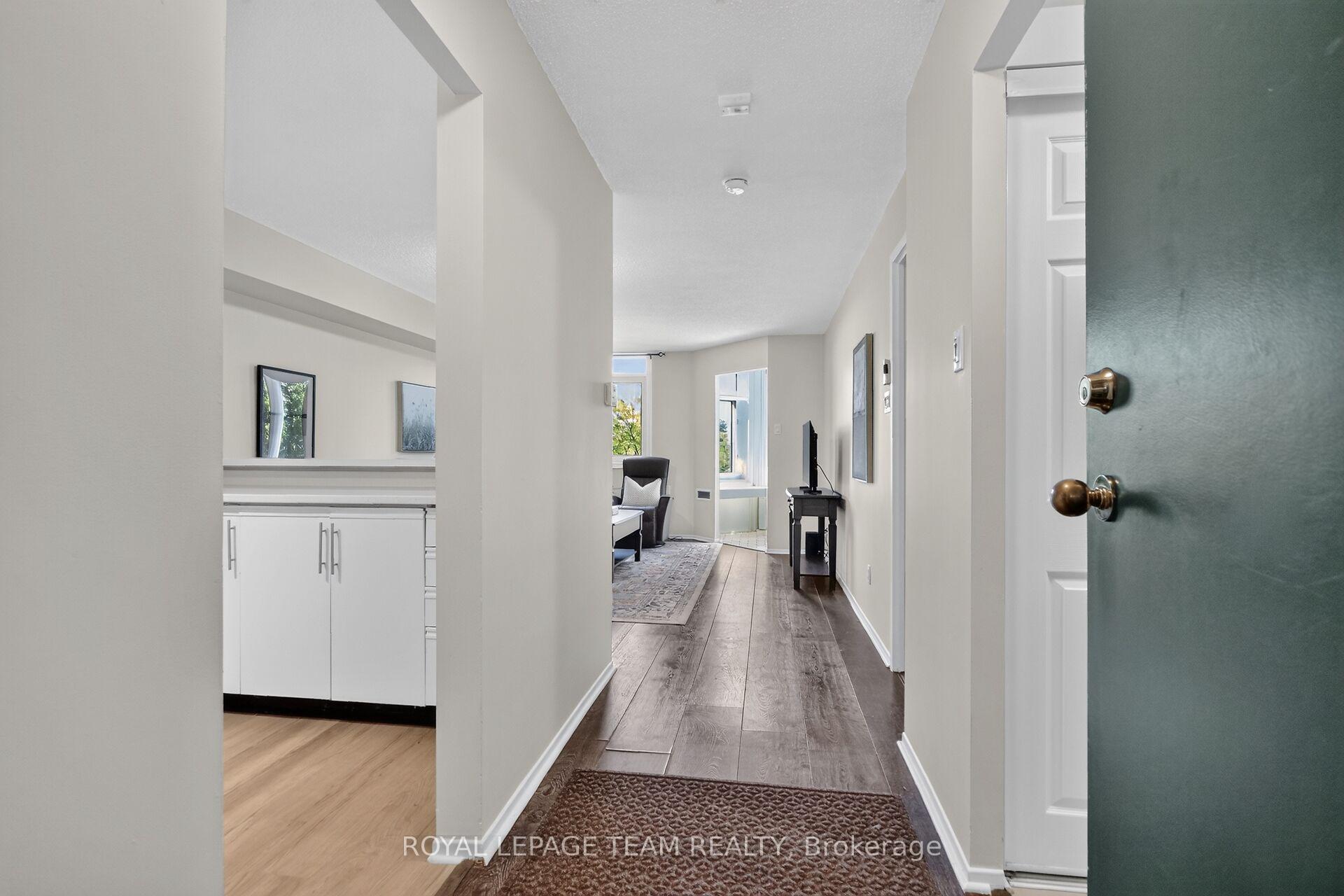 Photo 7 of Unit 404, 1025 Grenon Avenue, Ottawa, Fairfield Heights — HOMEH