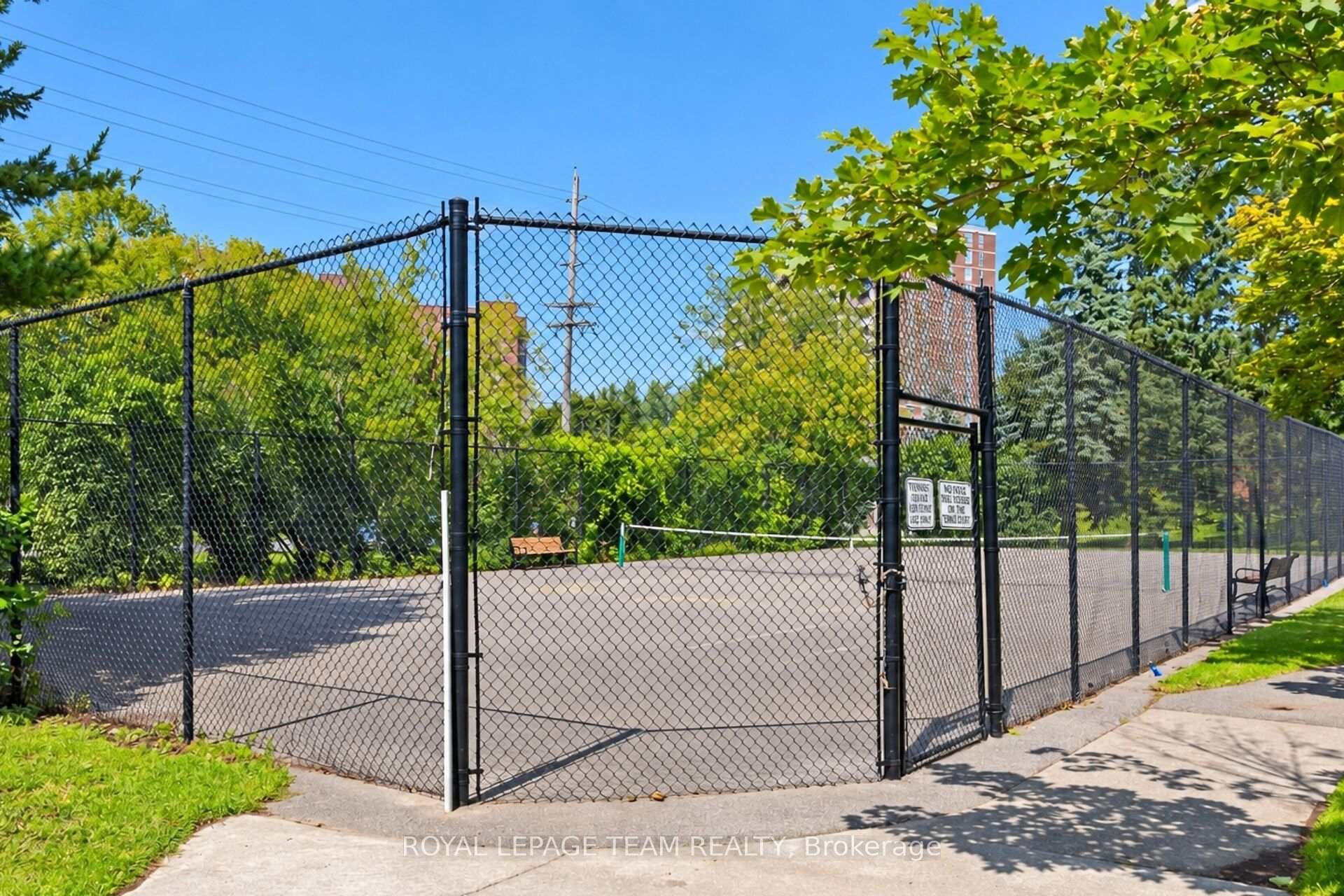 Photo 42 of Unit 404, 1025 Grenon Avenue, Ottawa, Fairfield Heights — HOMEH