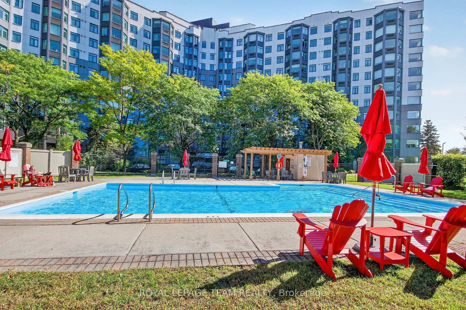 Photo 46 of Unit 404, 1025 Grenon Avenue, Ottawa, Fairfield Heights — HOMEH