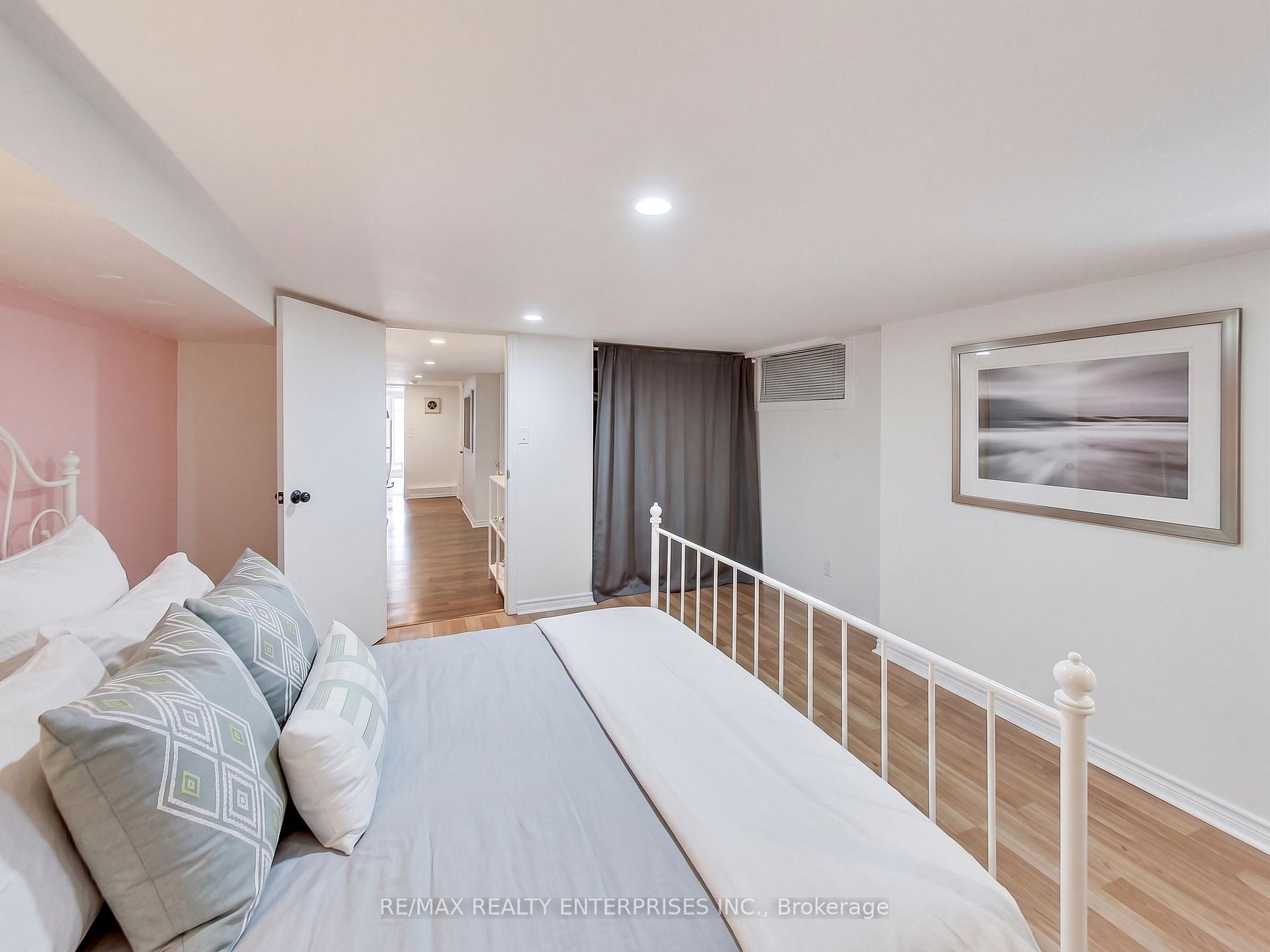 Photo 15 of 39 Pendrith Street, Toronto, Dovercourt-Wallace Emerson-Junction — HOMEH