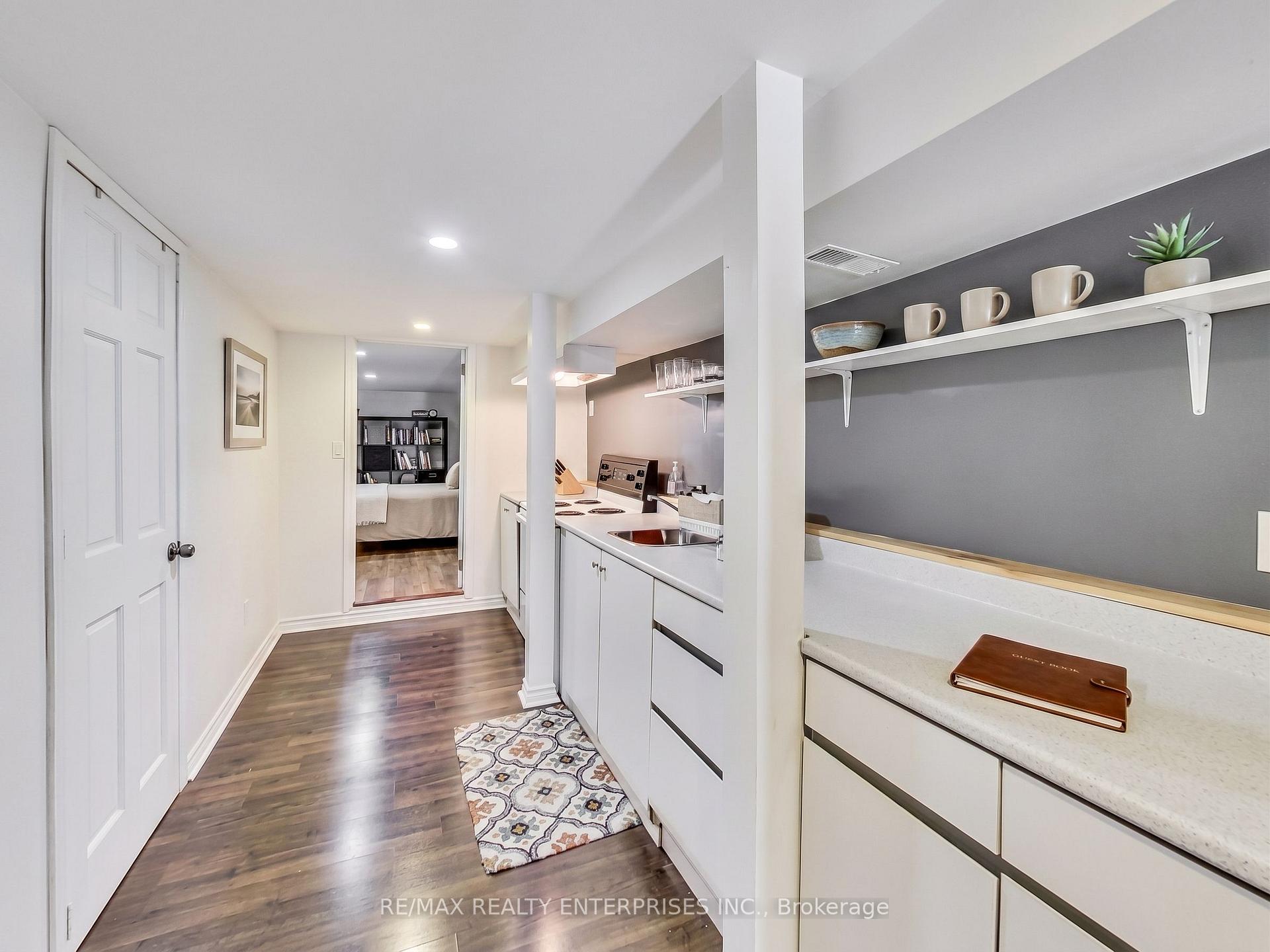 Photo 33 of 39 Pendrith Street, Toronto, Dovercourt-Wallace Emerson-Junction — HOMEH
