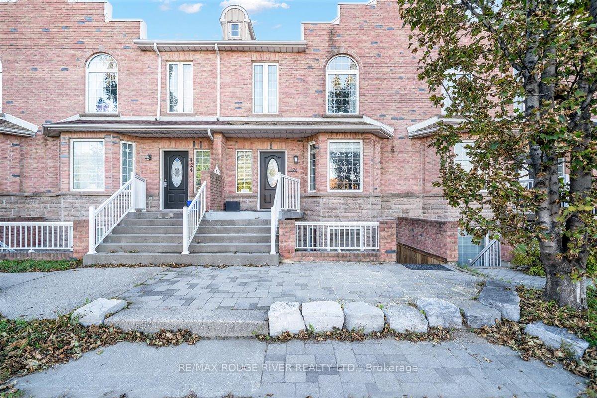 Photo 2 of 426 Brock Street N, Whitby, Downtown Whitby — HOMEH